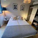 Super Cannes Front De Luxueux Vue Unique アパート